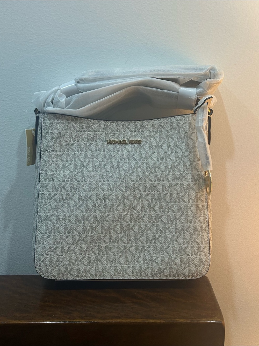 NEW WITH TAGS! Michael Kors Purse!